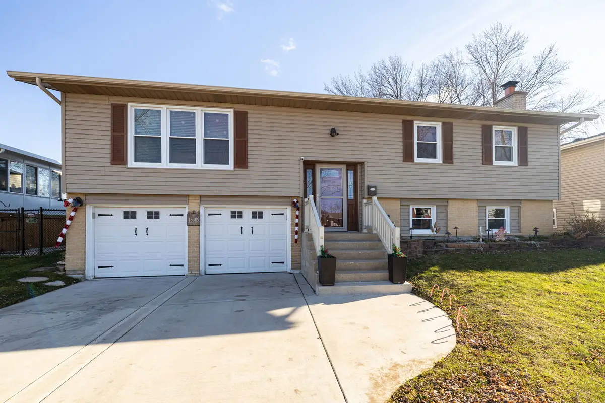 15309 Arroyo Drive, Oak Forest, IL 60452 - #1