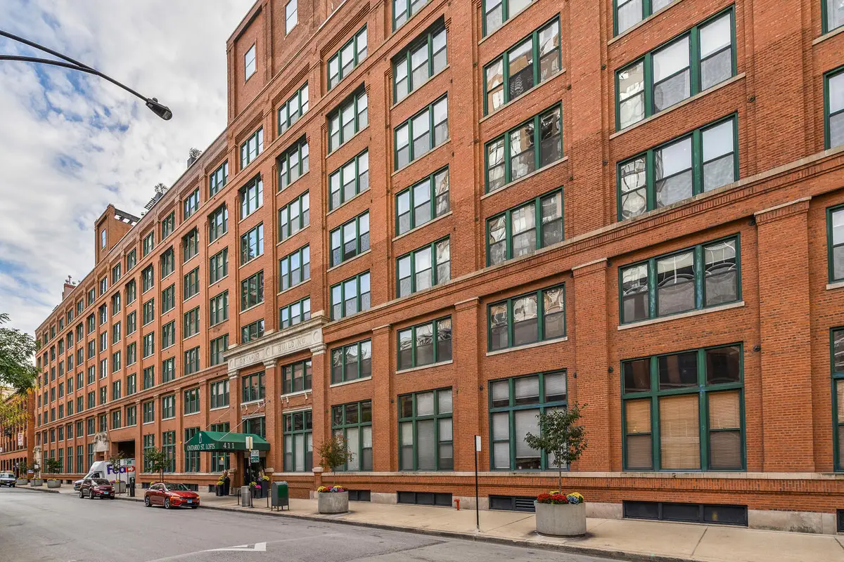 411 W Ontario Street #102, Chicago, IL 60654 - Image #1