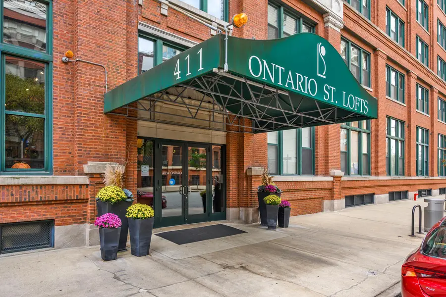 411 W Ontario Street #102, Chicago, IL 60654 - Image #2
