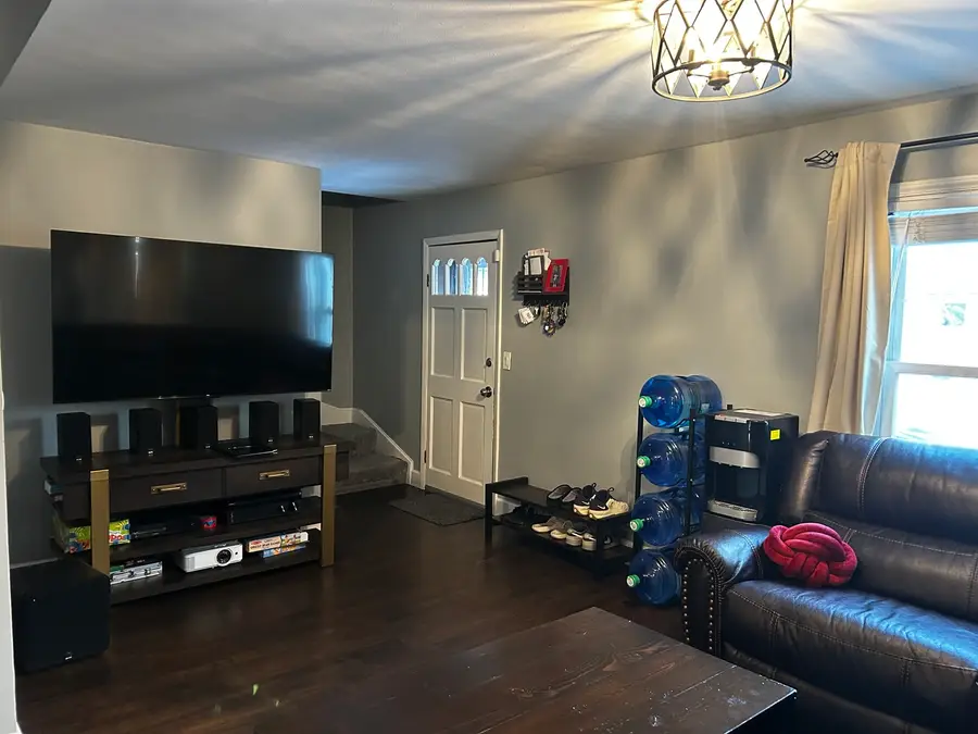 4218 Konrad Avenue, Lyons, IL 60534 - Image #2