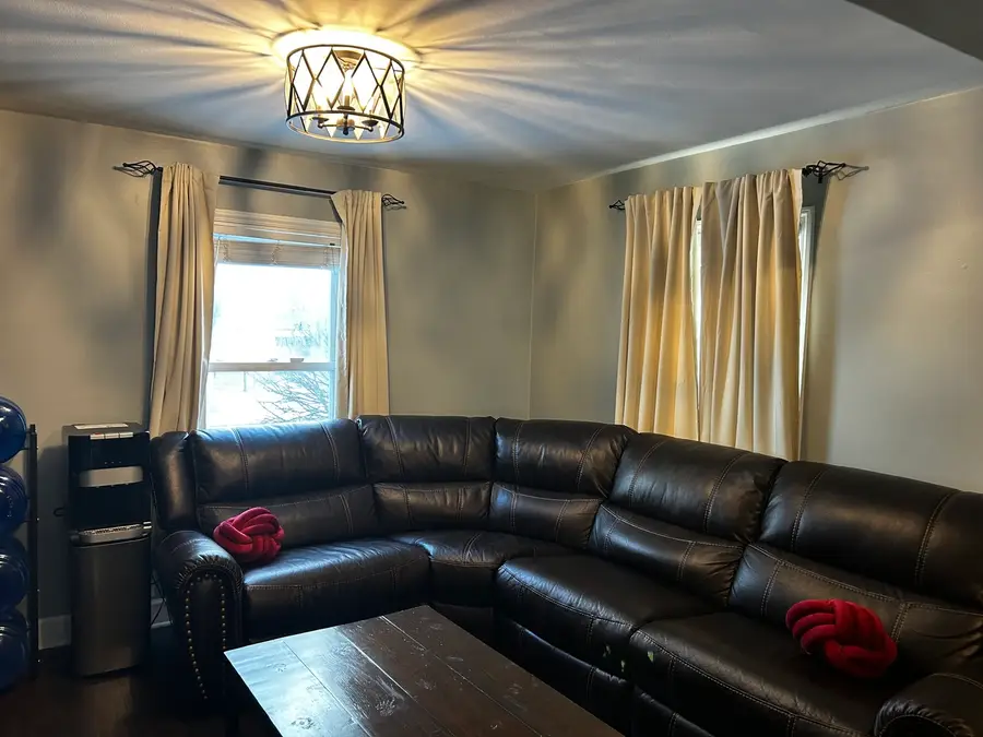 4218 Konrad Avenue, Lyons, IL 60534 - Image #3