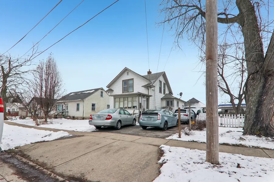 262 S Weston Avenue, Elgin, IL 60123 - Image #2