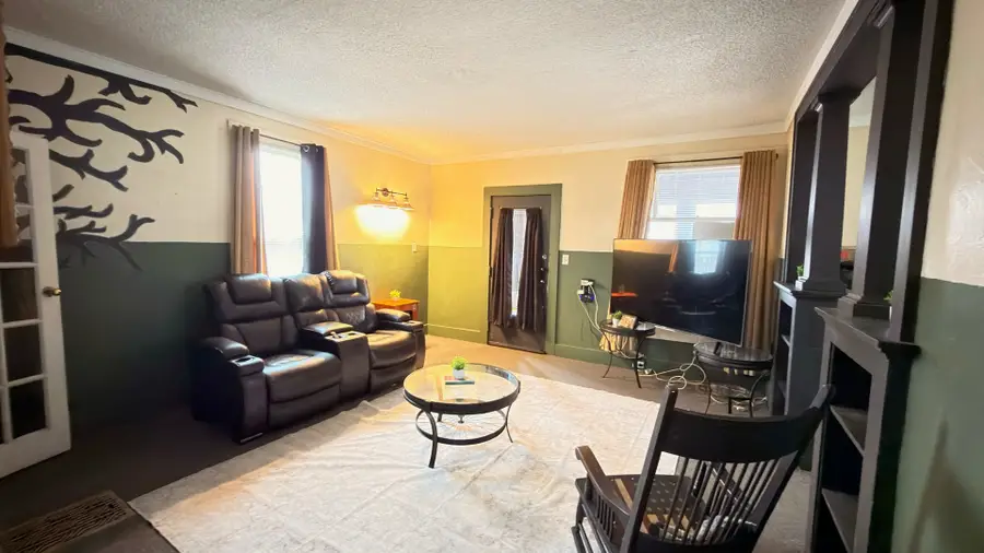 1716 W 7th Street, Davenport, IA 52802 - #2