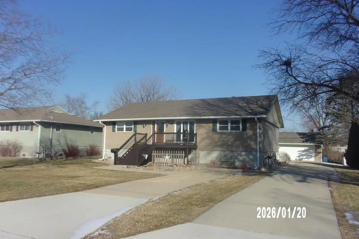 120 W Herron Court, Watseka, IL 60970 - #1