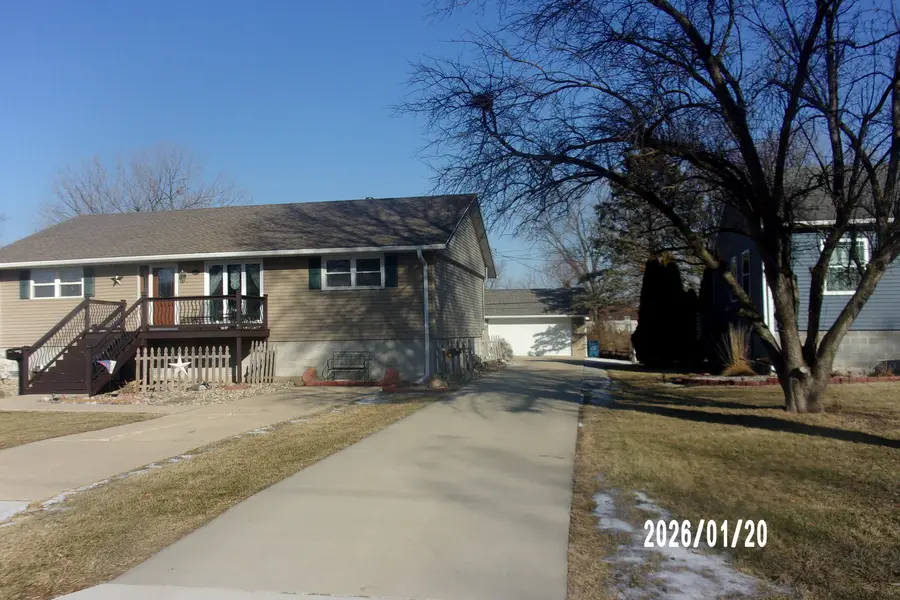120 W Herron Court, Watseka, IL 60970 - #2