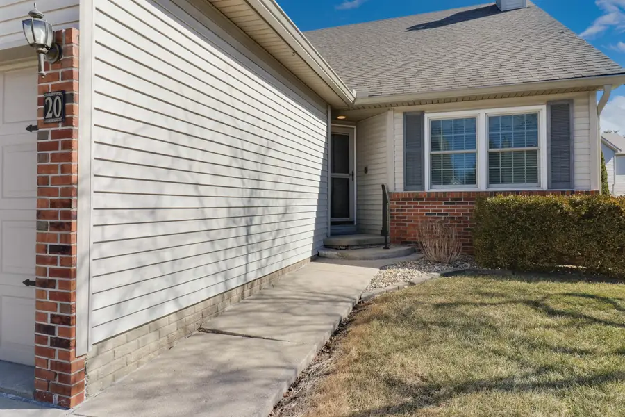20 Crystal Court, Bloomington, IL 61704 - #2