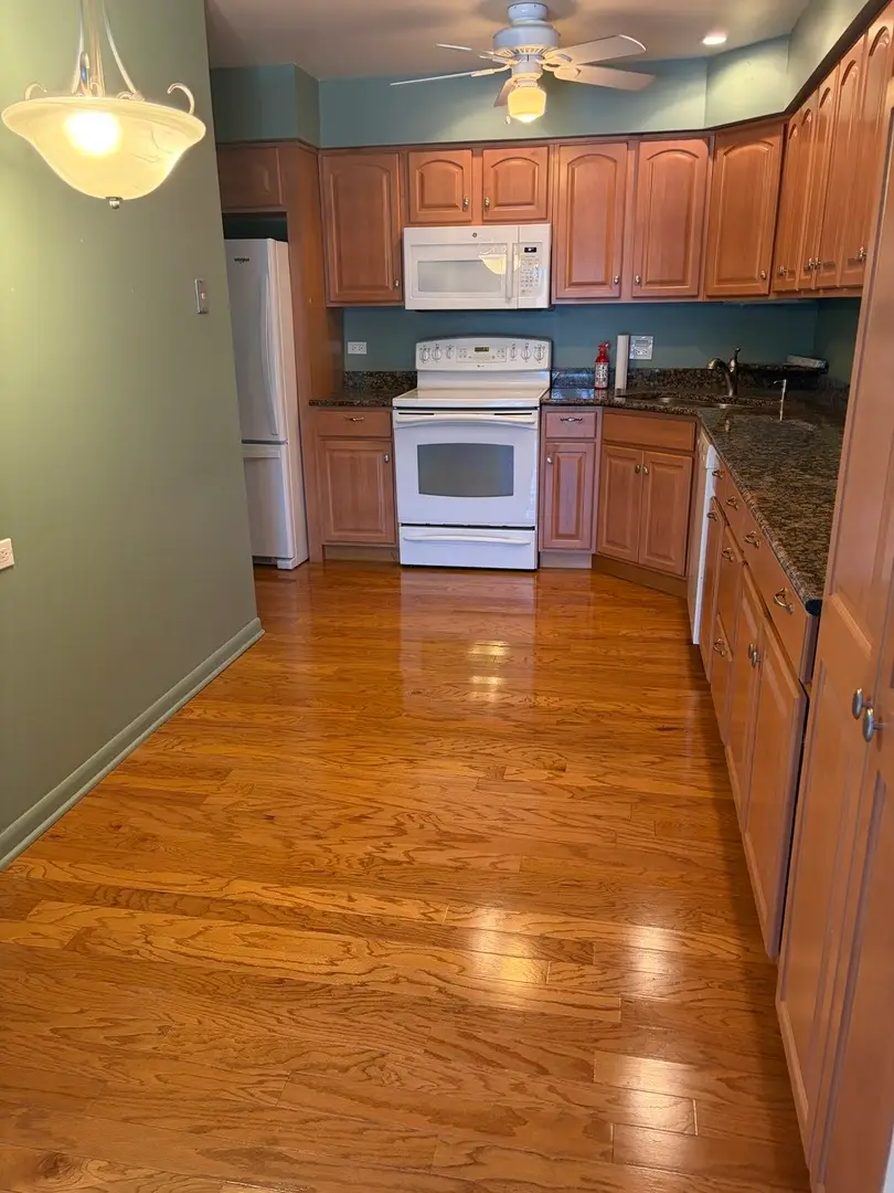 101 Lake Hinsdale Drive #205, Willowbrook, IL 60527 - Image #3