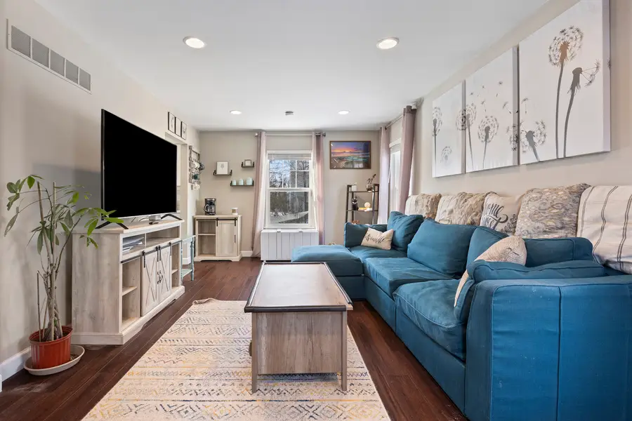 1031 Timberwood Lane, Algonquin, IL 60102 - Image #3