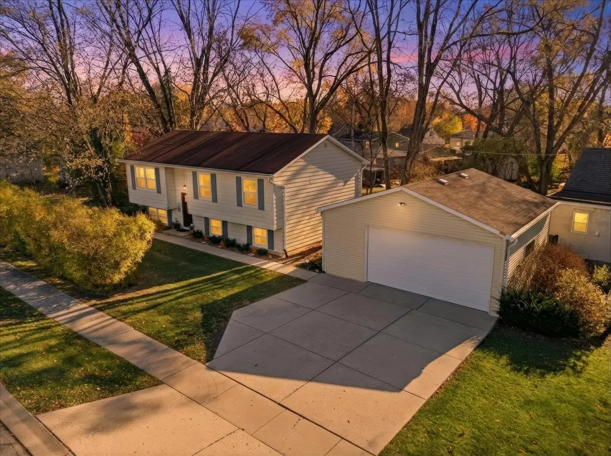 121 E Clarendon Drive, Round Lake Beach, IL 60073 - Image #1