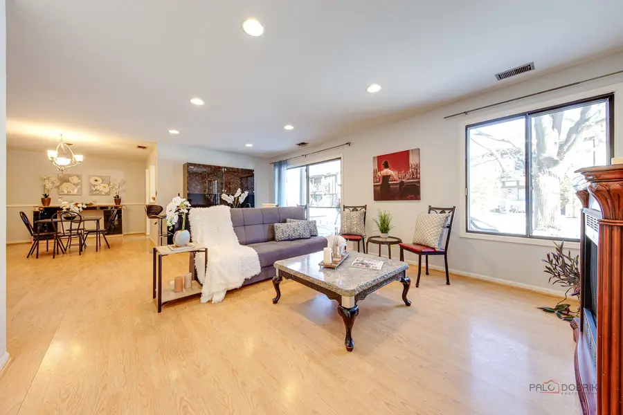 1025 Cottonwood Court #1B, Wheeling, IL 60090 - Image #3