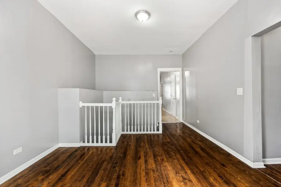 2302 N Hamlin Avenue, Chicago, IL 60647 - Image #3