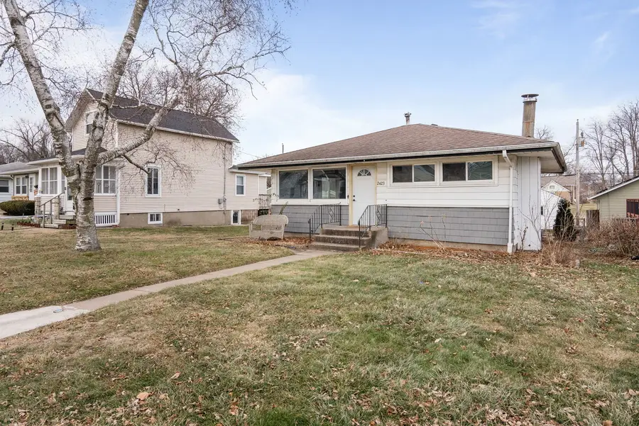 2423 32nd Street, Moline, IL 61265 - Image #2