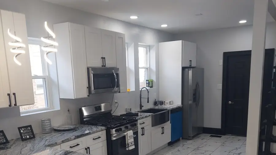 8251 S Carpenter Street, Chicago, IL 60620 - Image #2