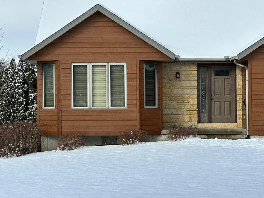 704 Brynnwood Lane, Lena, IL 61048 - #2