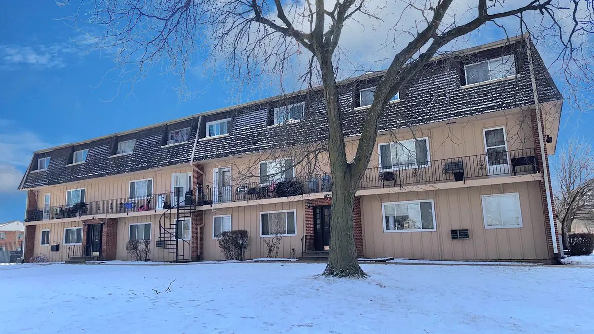 2312 Algonquin Road #9, Rolling Meadows, IL 60008 - Image #1