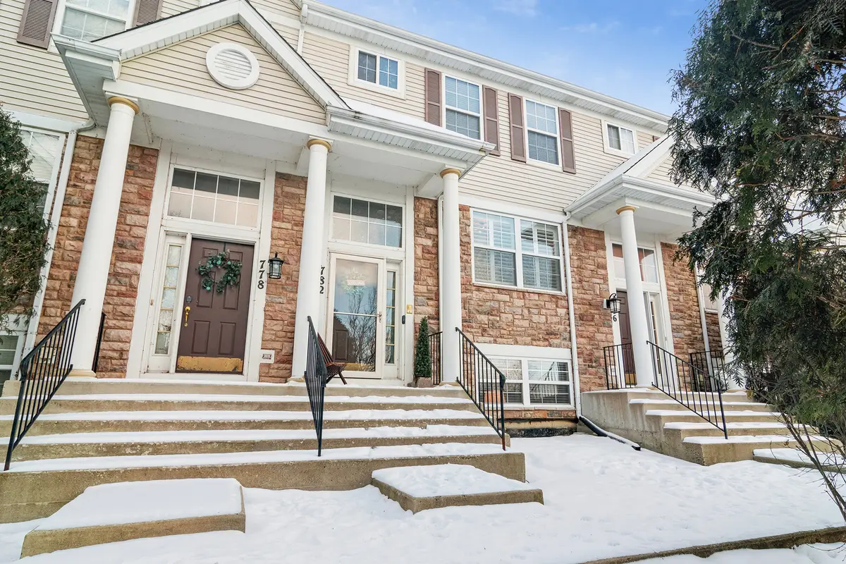 782 W Misty Drive, Palatine, IL 60074 - Image #1