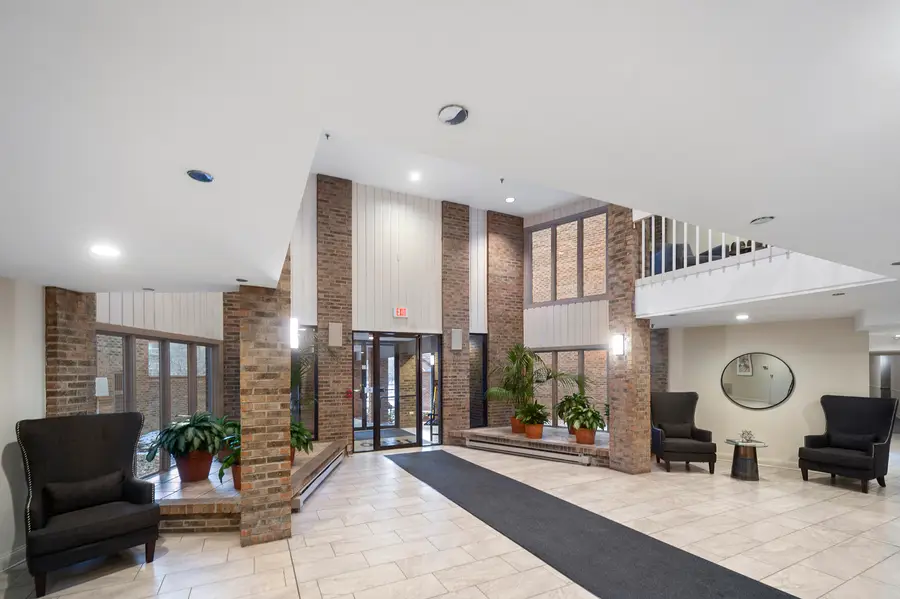 1220 Rudolph Road #1B, Northbrook, IL 60062 - #3