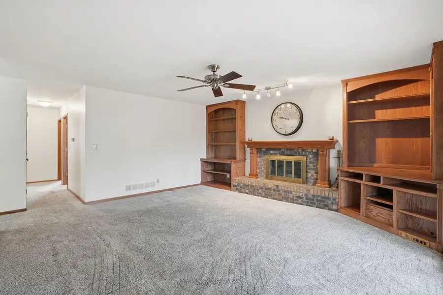 3895 Tanglefoot Court, Bettendorf, IA 52722 - Image #3