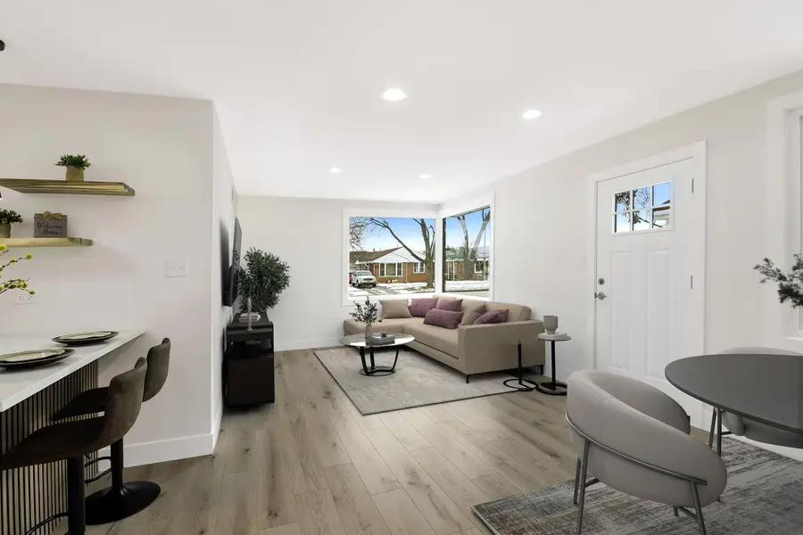 8949 S Utica Avenue, Evergreen Park, IL 60805 - Image #3