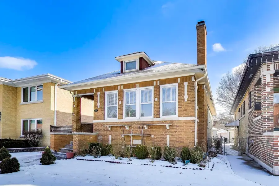 8723 Callie Avenue, Morton Grove, IL 60053 - Image #2