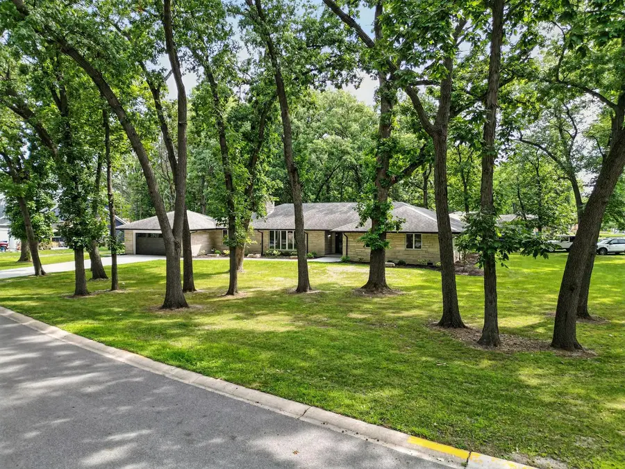 2711 Edgewood Drive, Dyer, IN 46311 - Image #2