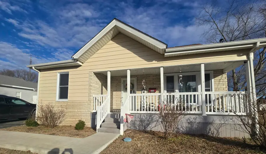 306 S Thomas Street, Christopher, IL 62822 - Image #3