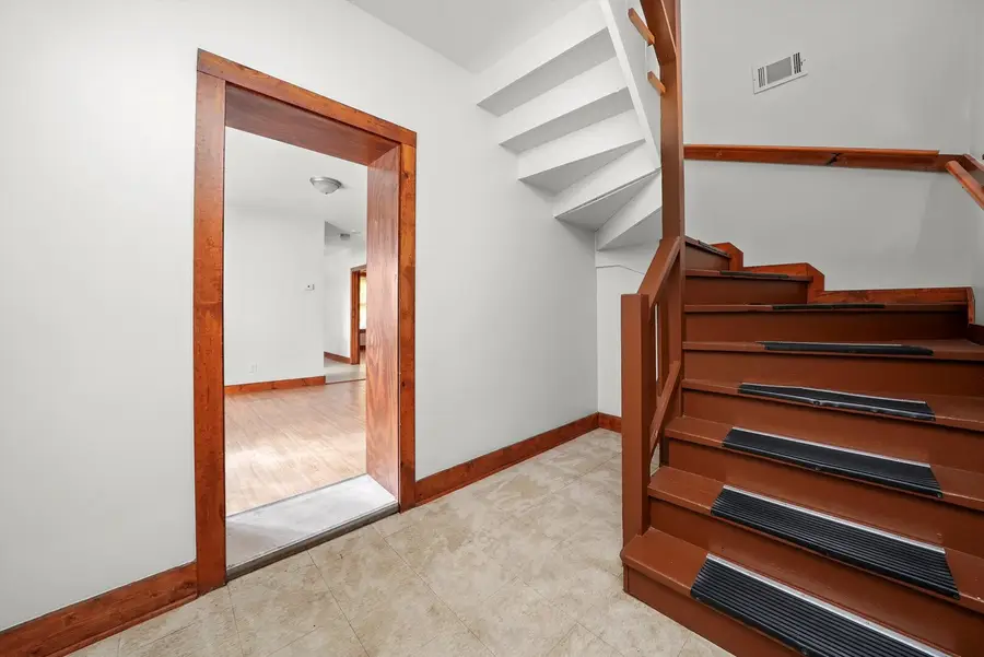 6540 S Vernon Avenue, Chicago, IL 60637 - #3