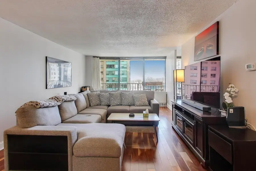 3150 N Sheridan Road #4B, Chicago, IL 60657 - #3