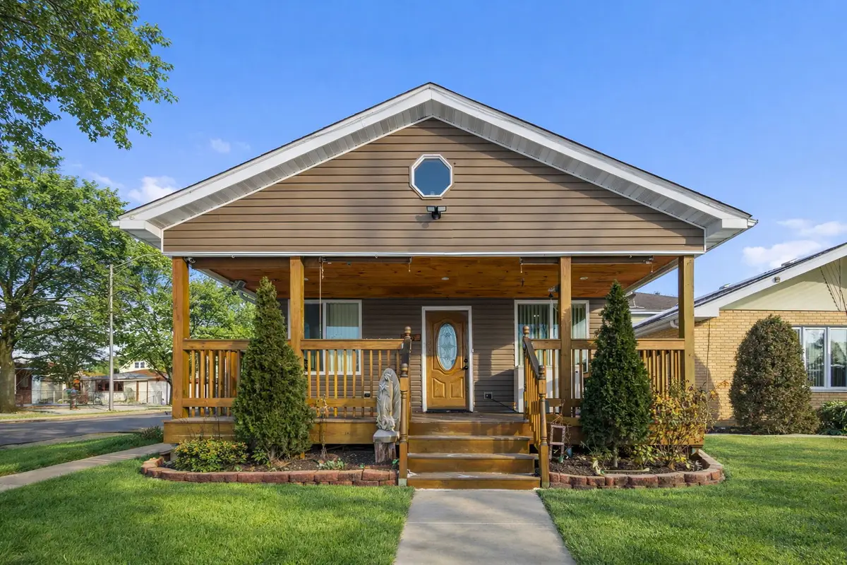 4901 S Lorel Avenue, Chicago, IL 60638 - Image #1