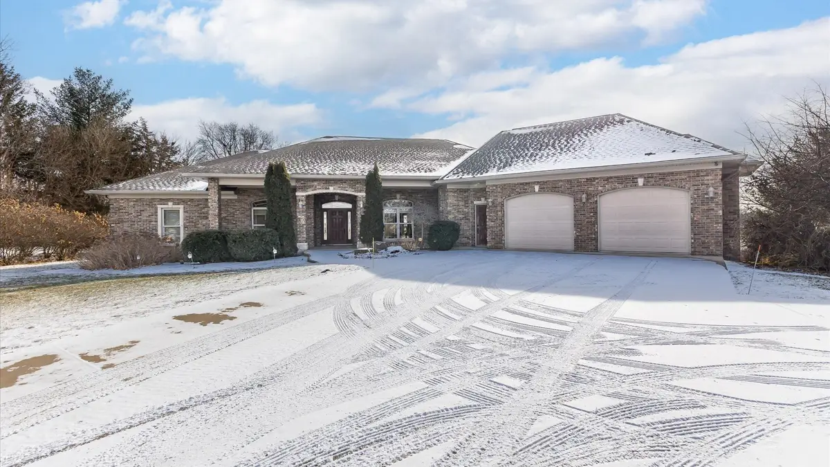 1005 W Summit Street, Maquoketa, IA 52060 - #1