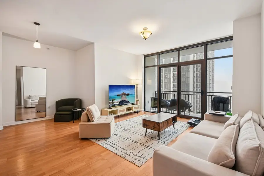 233 E 13th Street #1008, Chicago, IL 60605 - Image #2