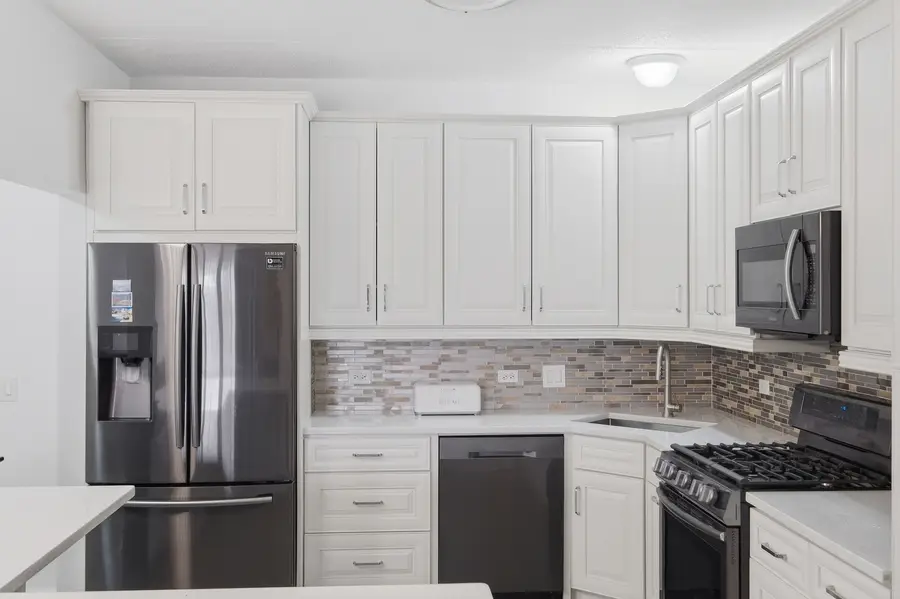 9670 Franklin Avenue #411, Franklin Park, IL 60131 - Image #3