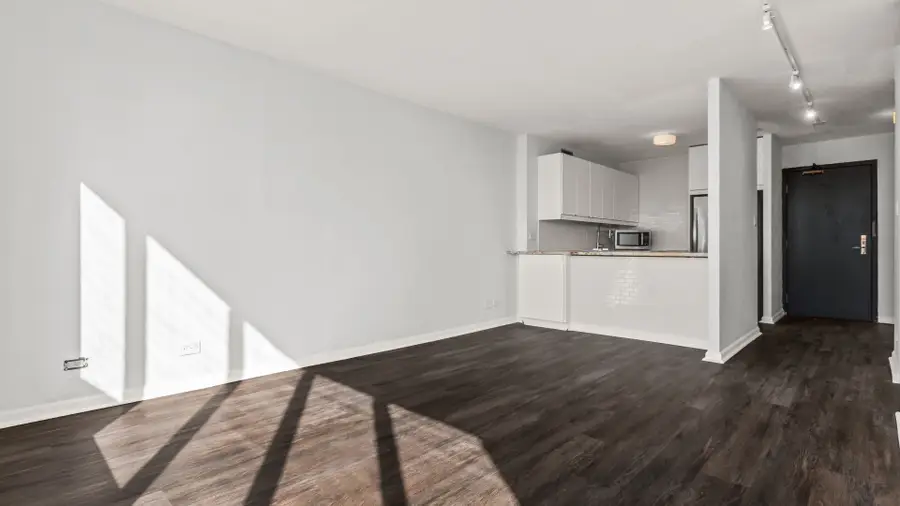 Address Withheld By Seller, Chicago, IL 60613 - #3