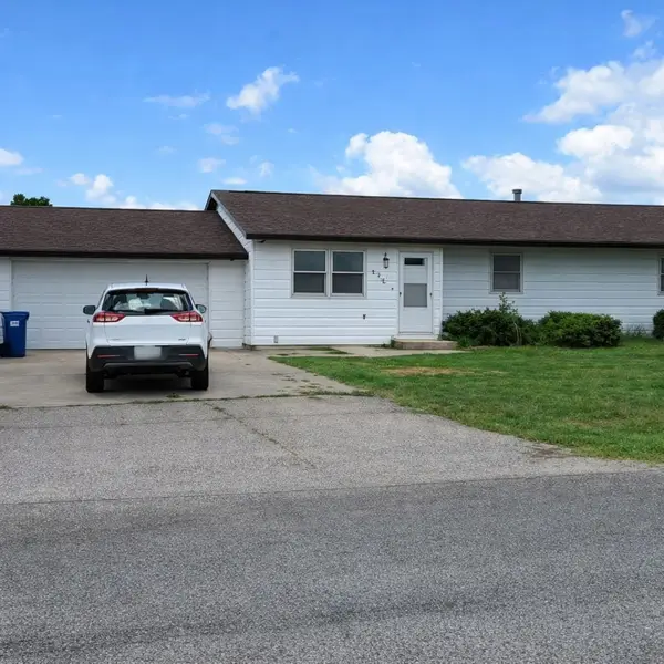 408 E Ririe Place, Flanagan, IL 61740