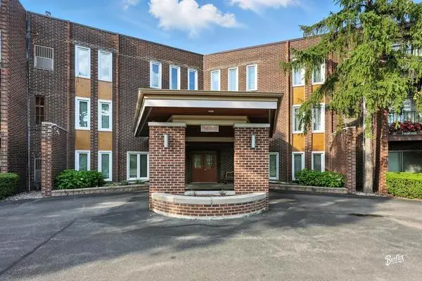 Address Withheld By Seller, Wheeling, IL 60090 - Image #2