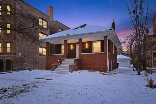 Address Withheld By Seller, Chicago, IL 60649