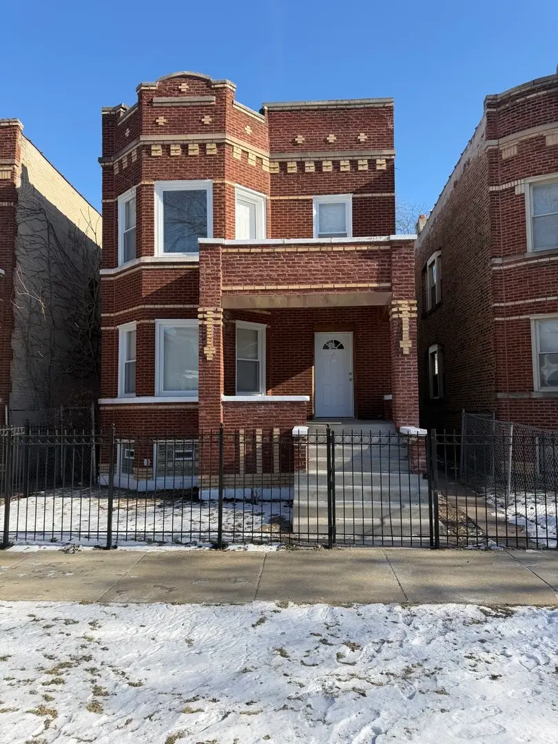1019 N Leamington Avenue, Chicago, IL 60651 - Image #2
