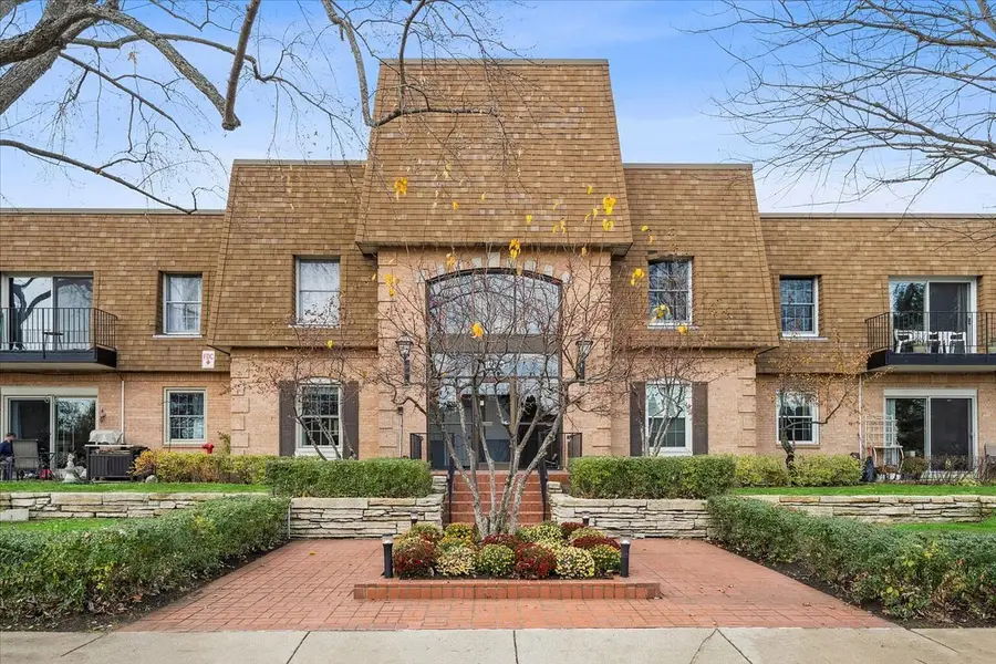 1230 Park Avenue W #213, Highland Park, IL 60035 - Image #2