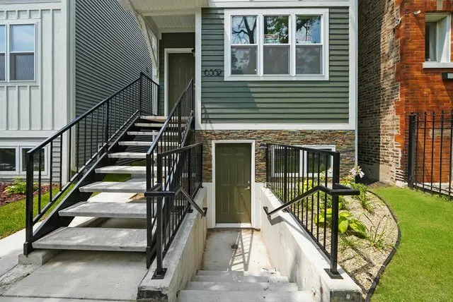 6552 S Evans Avenue, Chicago, IL 60637 - #2