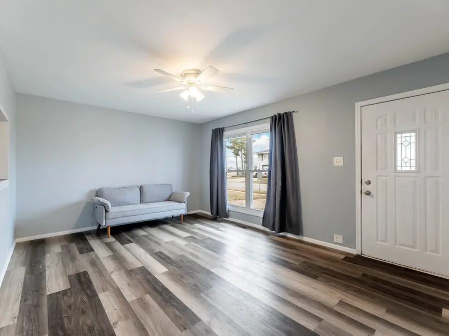 344 Emery Avenue, Romeoville, IL 60446 - Image #2