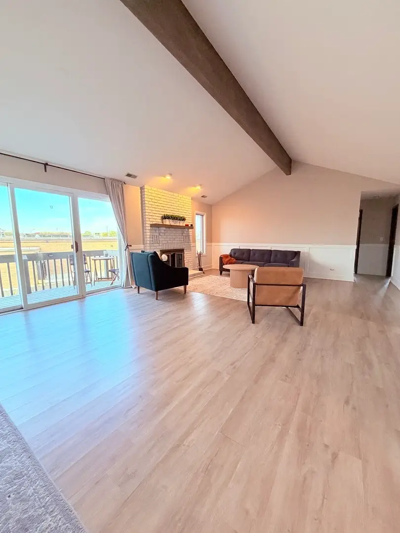 1670 N Douglas Court, Arlington Heights, IL 60004 - #2