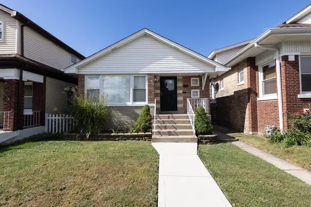 2718 S East Avenue, Berwyn, IL 60402 - #1