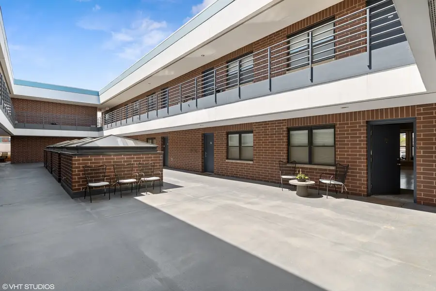 Address Withheld By Seller, Chicago, IL 60614 - #2