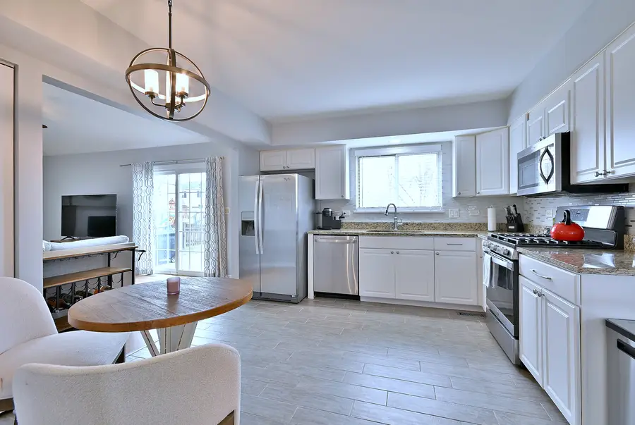 284 Bingham Circle, Mundelein, IL 60060 - Image #3