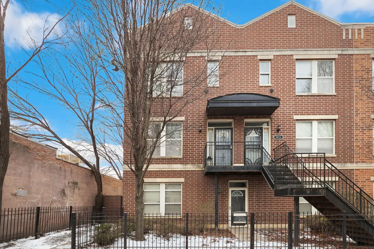 3211 W Lexington Street #3B, Chicago, IL 60624 - Image #1