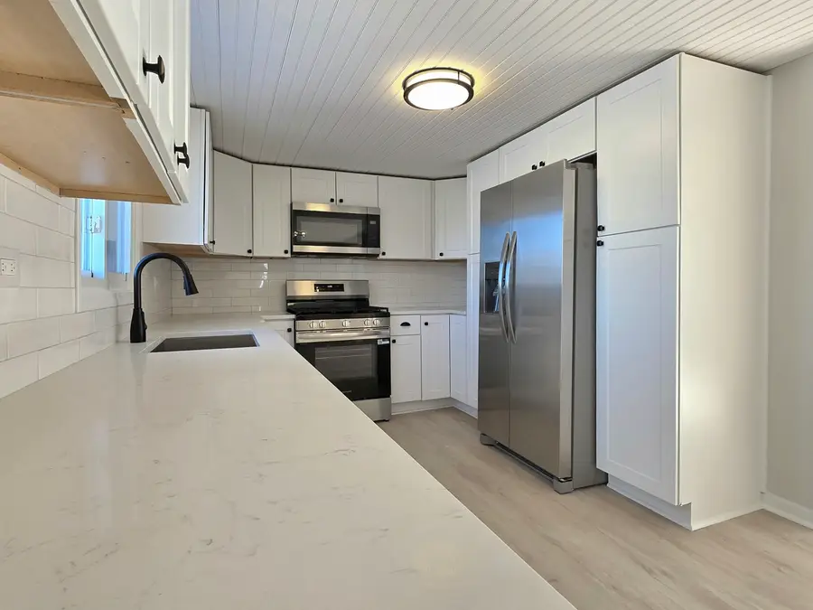 946 W Arlington Lane, Crete, IL 60417 - Image #3