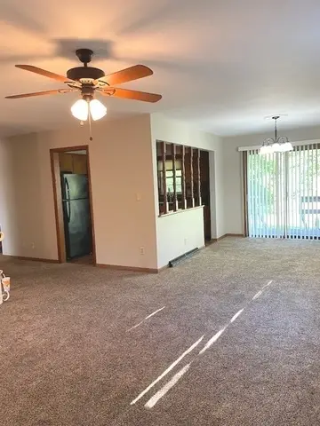 402/404 Woodrow Street, Winnebago, IL 61088 - Image #3