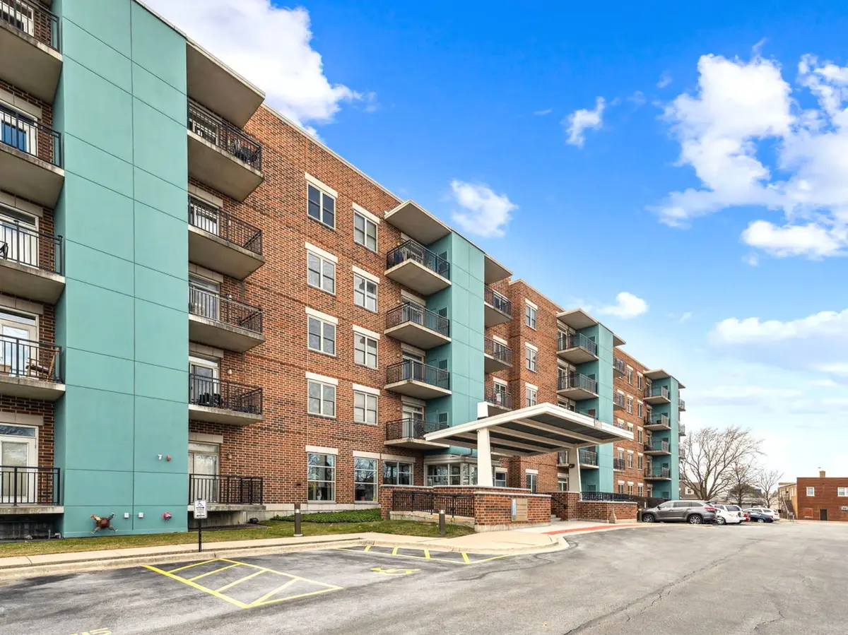 9355 Irving Park Road #404, Schiller Park, IL 60176 - Image #1