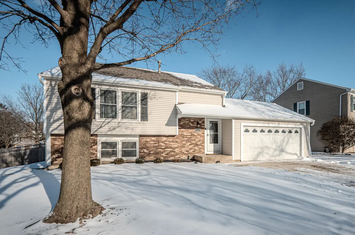 965 Independence Avenue, Saint Charles, IL 60174 - Image #1