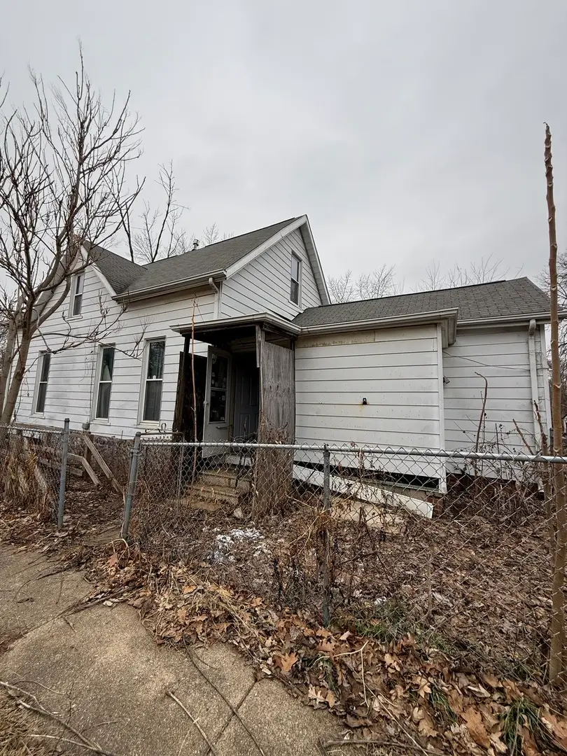 310 S Western Avenue, Bloomington, IL 61701 - Image #1